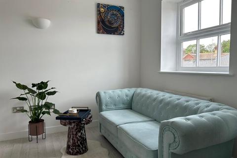 2 bedroom flat for sale, Crow Lane, Rochester, ME1