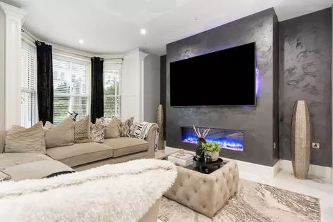 6 bedroom terraced house for sale - Bild 6