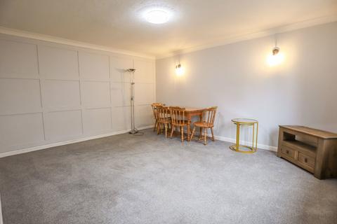 undefined, Castle Street, Calne SN11