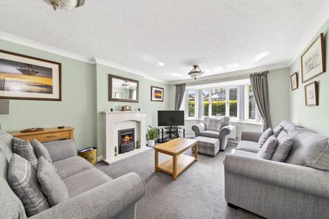 5 bedroom detached house for sale, Hawthorne Way, Shelley, HD8