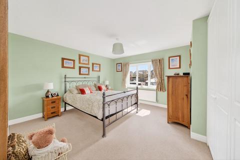 5 bedroom detached house for sale, Hawthorne Way, Shelley, HD8