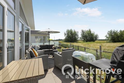 undefined, Tewkesbury, Gloucestershire, GL20