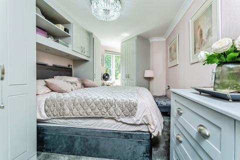 1 bedroom flat for sale, Stafford Road, Caterham, Surrey, CR3