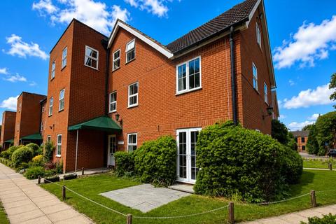 1 bedroom flat for sale, Chapel Road, Hothfield
