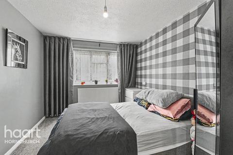 1 bedroom apartment to rent, Hamilton Drive, ROMFORD
