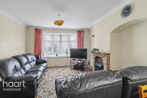 2 bedroom terraced house for sale, Marlborough Road, Dagenham