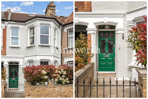3 bedroom terraced house for sale, Woodside Gardens, London, N17