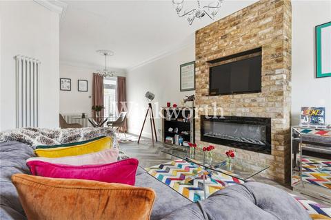 3 bedroom terraced house for sale, Woodside Gardens, London, N17