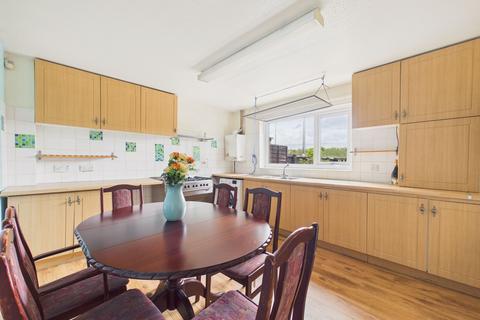 4 bedroom terraced house for sale, West Crescent, Wardley, NE10