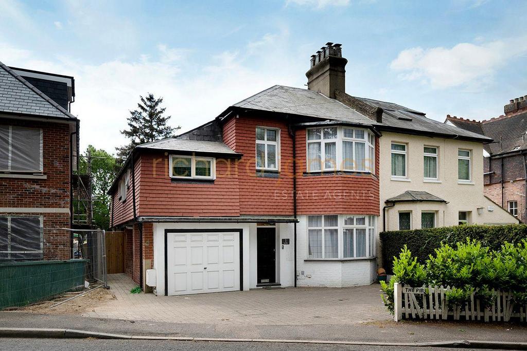 House exterior, garage