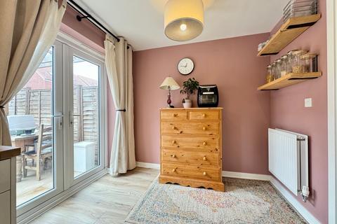 2 bedroom end of terrace house for sale, Allen Close, Grove, OX12