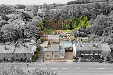 Detached house - Belmont Road, Bolton BL1