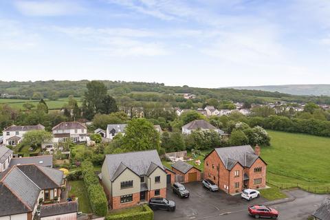5 bedroom detached house for sale, Llys Gwynan, Ammanford SA18