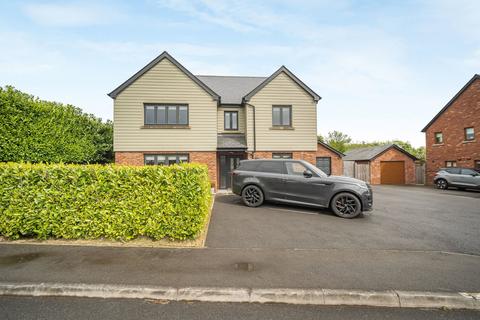 5 bedroom detached house for sale, Llys Gwynan, Ammanford SA18