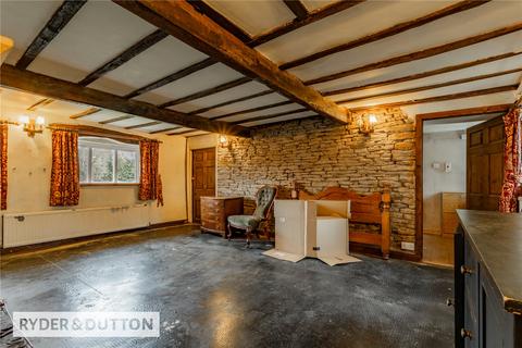 4 bedroom detached house for sale, Highlands, Royton, Oldham, Greater Manchester, OL2