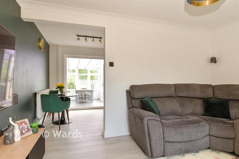 2 bedroom end of terrace house for sale, Silverweed Road, Chatham ME5