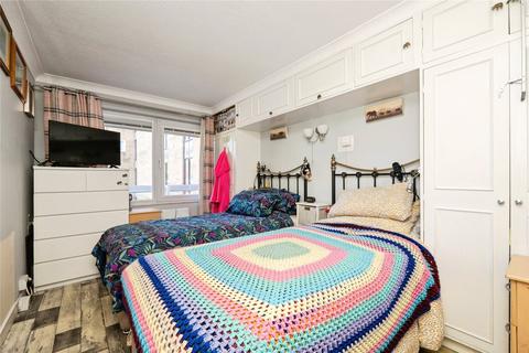 1 bedroom apartment for sale, Homepine House, Folkestone CT20