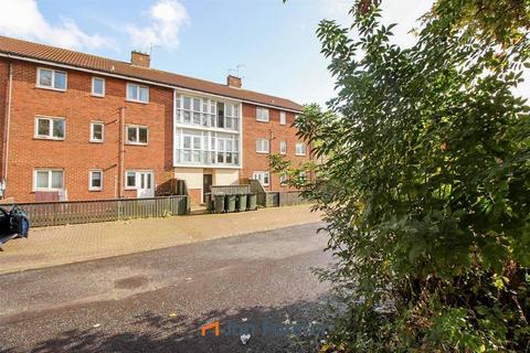 2 bedroom apartment to rent, Rowanberry Road, Newcastle Upon Tyne