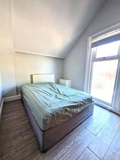 undefined, London E15