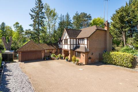 5 bedroom detached house for sale, Parkside Road, Northwood, Hertfordshire