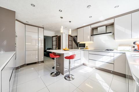 5 bedroom detached house for sale, Parkside Road, Northwood, Hertfordshire