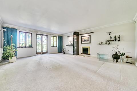 5 bedroom detached house for sale, Parkside Road, Northwood, Hertfordshire