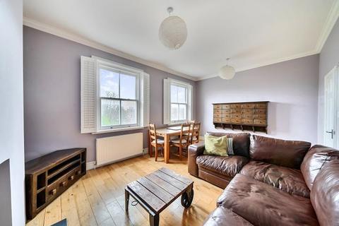 2 bedroom maisonette for sale, St Johns Way, London, N19
