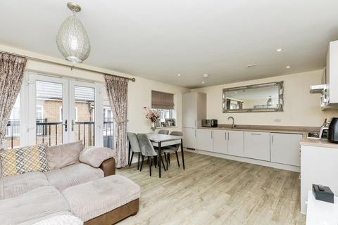 2 bedroom flat for sale, Bricklayer Lane, Faygate, Horsham, West Sussex, RH12