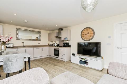 2 bedroom flat for sale, Bricklayer Lane, Faygate, Horsham, West Sussex, RH12
