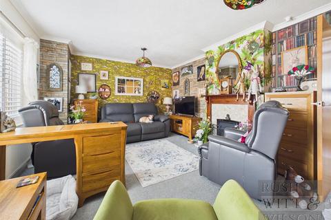 2 bedroom flat for sale, Rotherfield Avenue, Bexhill-On-Sea