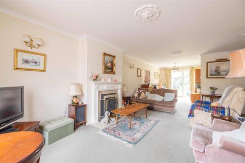 4 bedroom detached house for sale, Addington Close, Windsor