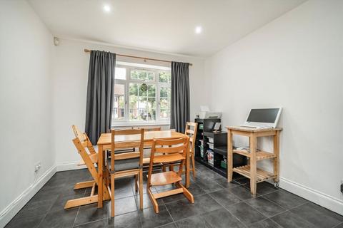 3 bedroom end of terrace house for sale, Longford Close, Hampton TW12