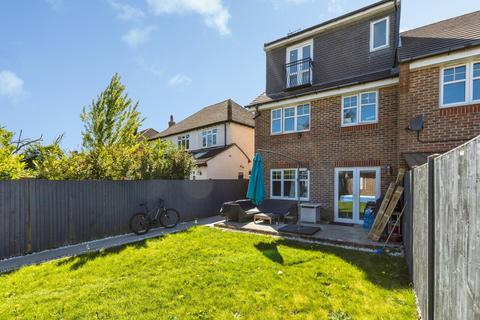 4 bedroom semi-detached house for sale, Upfield, Horley, Surrey, RH6