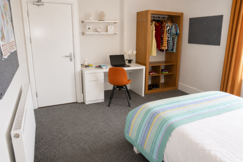 1 bedroom in a house share to rent, Oystermouth Road, Brynmill, Swansea SA1