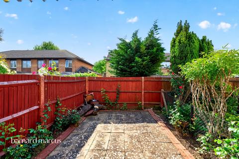 2 bedroom end of terrace house for sale, Church Lane, London