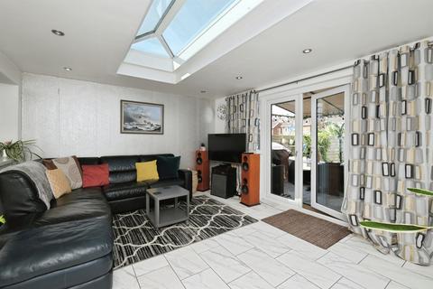 4 bedroom detached house for sale, Oregon Way, Derby DE21
