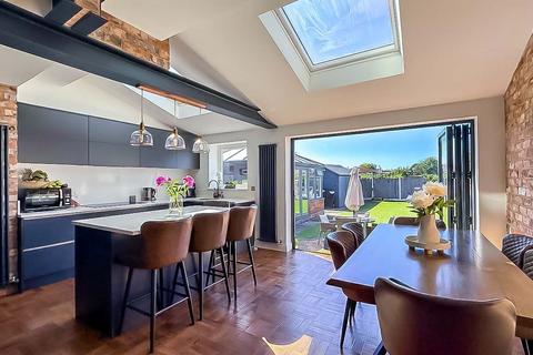4 bedroom semi-detached house for sale, Preston New Road, Southport PR9