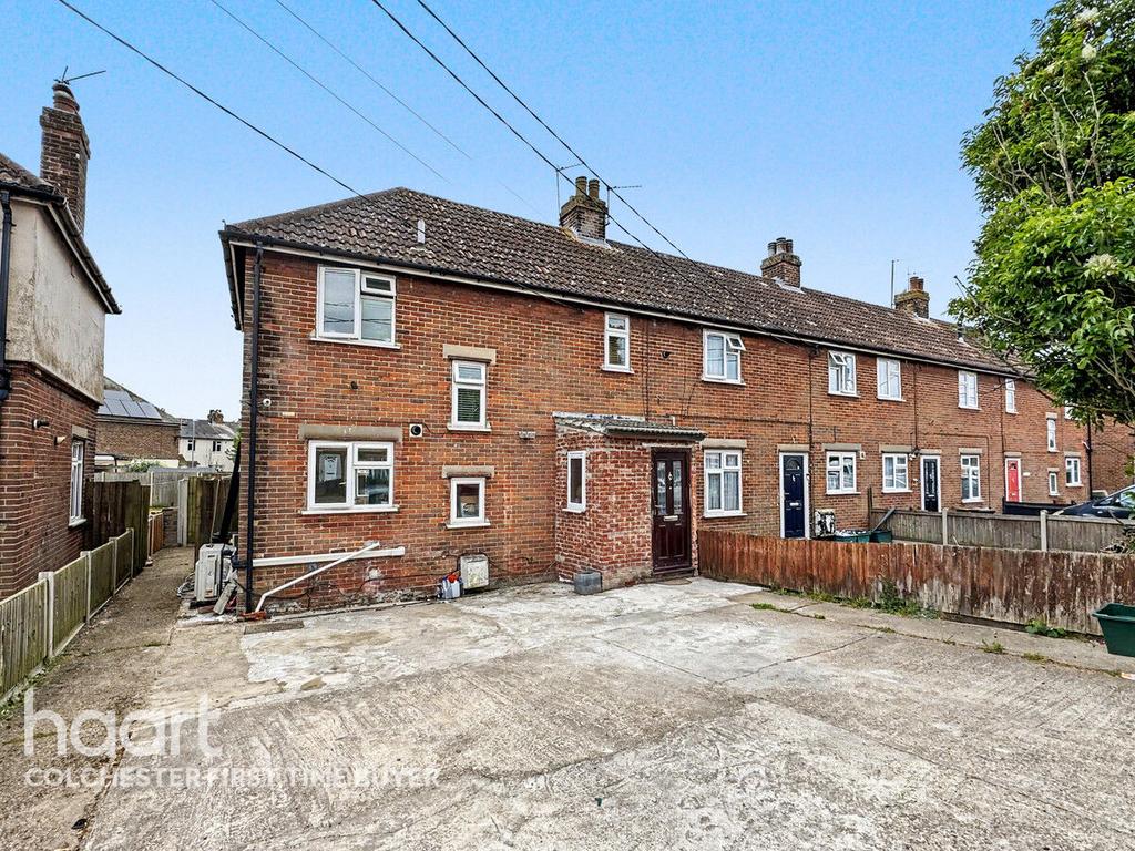 Goring Road, Colchester 2 bed end of terrace house - £220,000