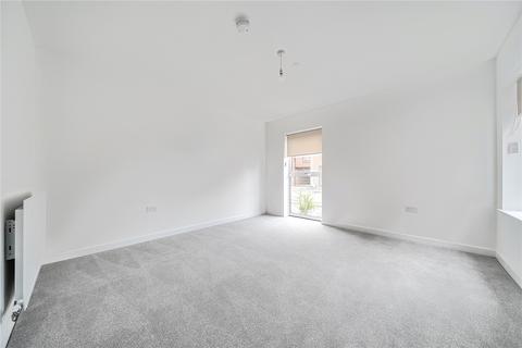 3 bedroom terraced house to rent, Mistletoe Road, Houghton Regis, Dunstable, LU5