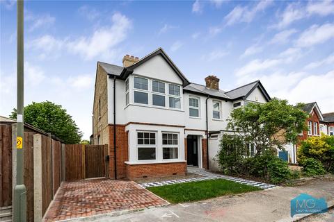 Pank Avenue, Barnet, EN5