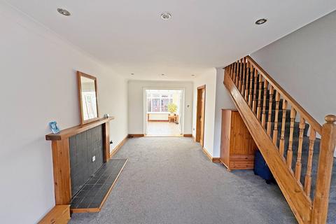 4 bedroom semi-detached house for sale, Richmond Drive, Skegness, Lincolnshire, PE25 3SF