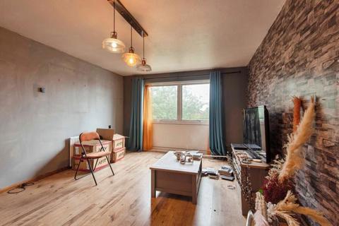 2 bedroom flat for sale, Bilberry Road, Clifton, Shefford, Bedfordshire, SG17 5HB