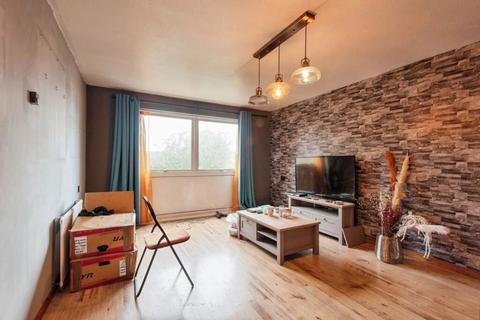 2 bedroom flat for sale, Bilberry Road, Clifton, Shefford, Bedfordshire, SG17 5HB