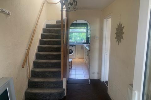 3 bedroom semi-detached house to rent, Bradley Road, Luton LU4