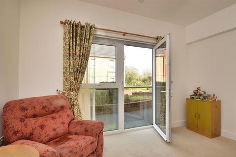 2 bedroom ground floor flat for sale, RYDE VILLAGE, RYDE