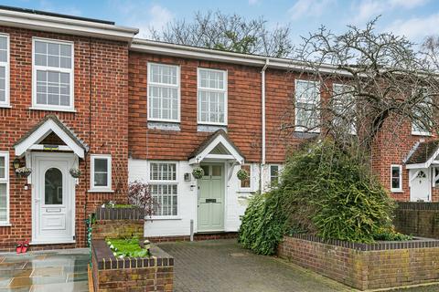 Beaconsfield Place, Epsom, KT17