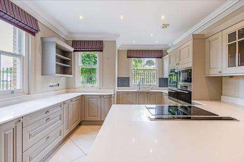 5 bedroom detached house for sale, Dartford Road, Sevenoaks, Kent