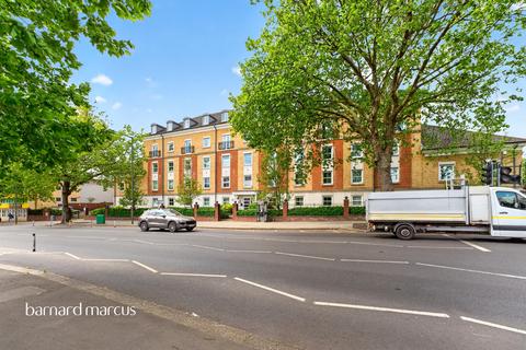 High Road, London