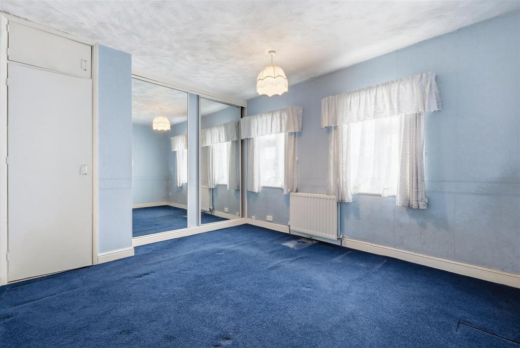Walk-in wardrobe