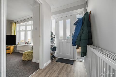 3 bedroom semi-detached house for sale, Glannat way, Cimla, Neath